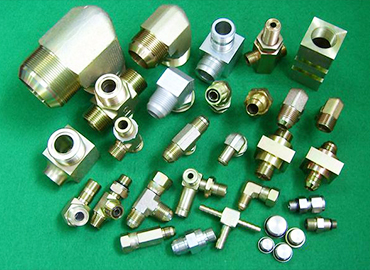 What are the accessories for air compressors? And specific functions?